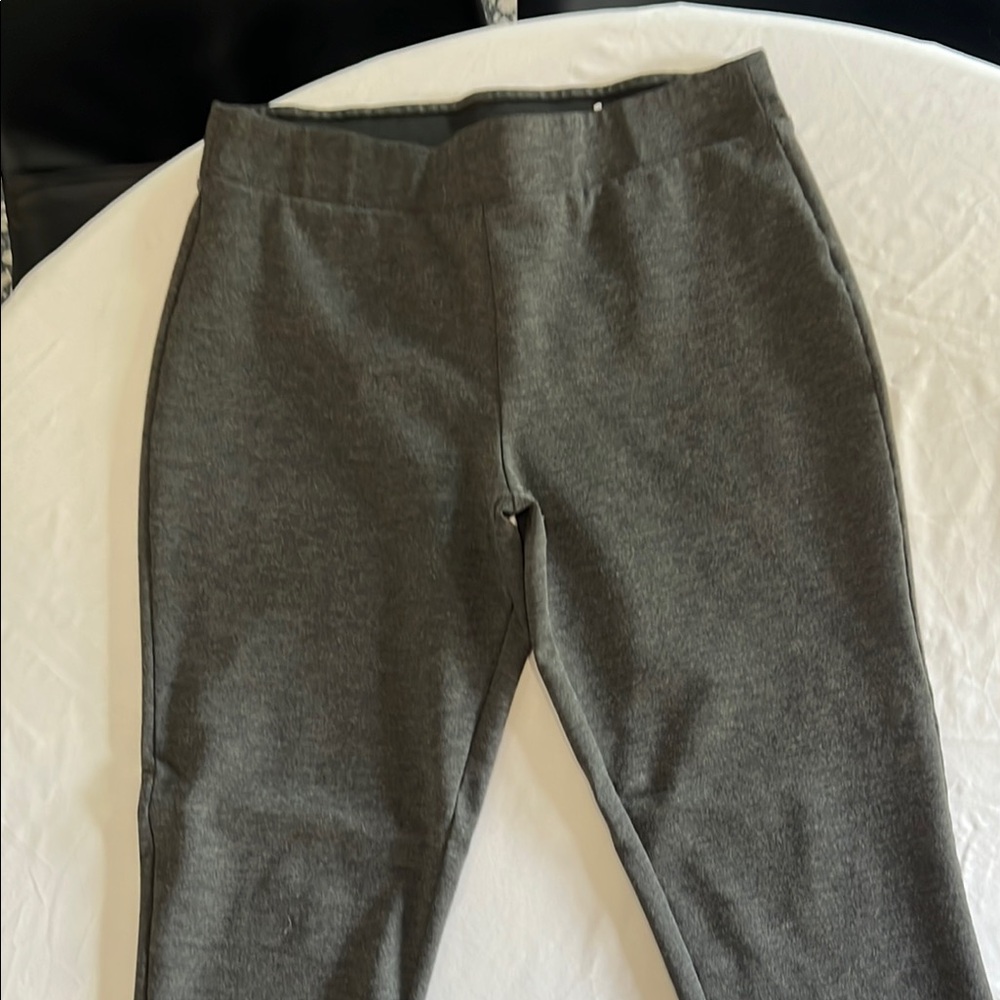 Simply Vera Gray Leggings